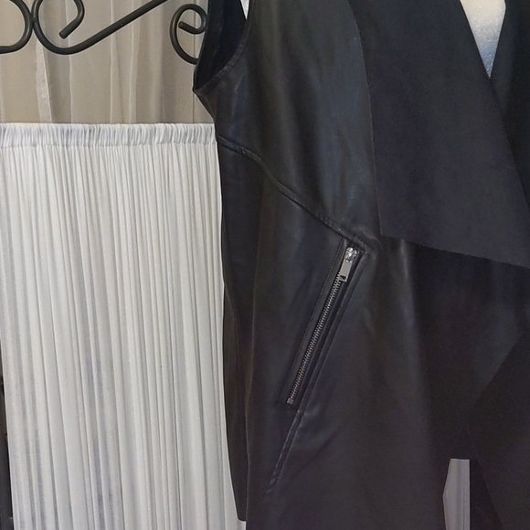 🇨🇦 Sz XL Joan Vass New York Faux Leather Vest - Picture 6 of 13